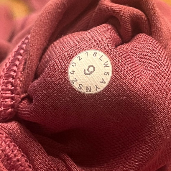 Lululemon Align full length high rise leggings, size 6 - Picture 3 of 5